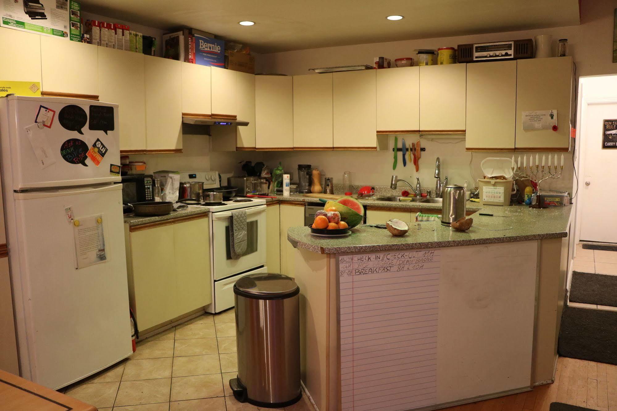 Auberge Reboot Hostel مونتريال المظهر الخارجي الصورة