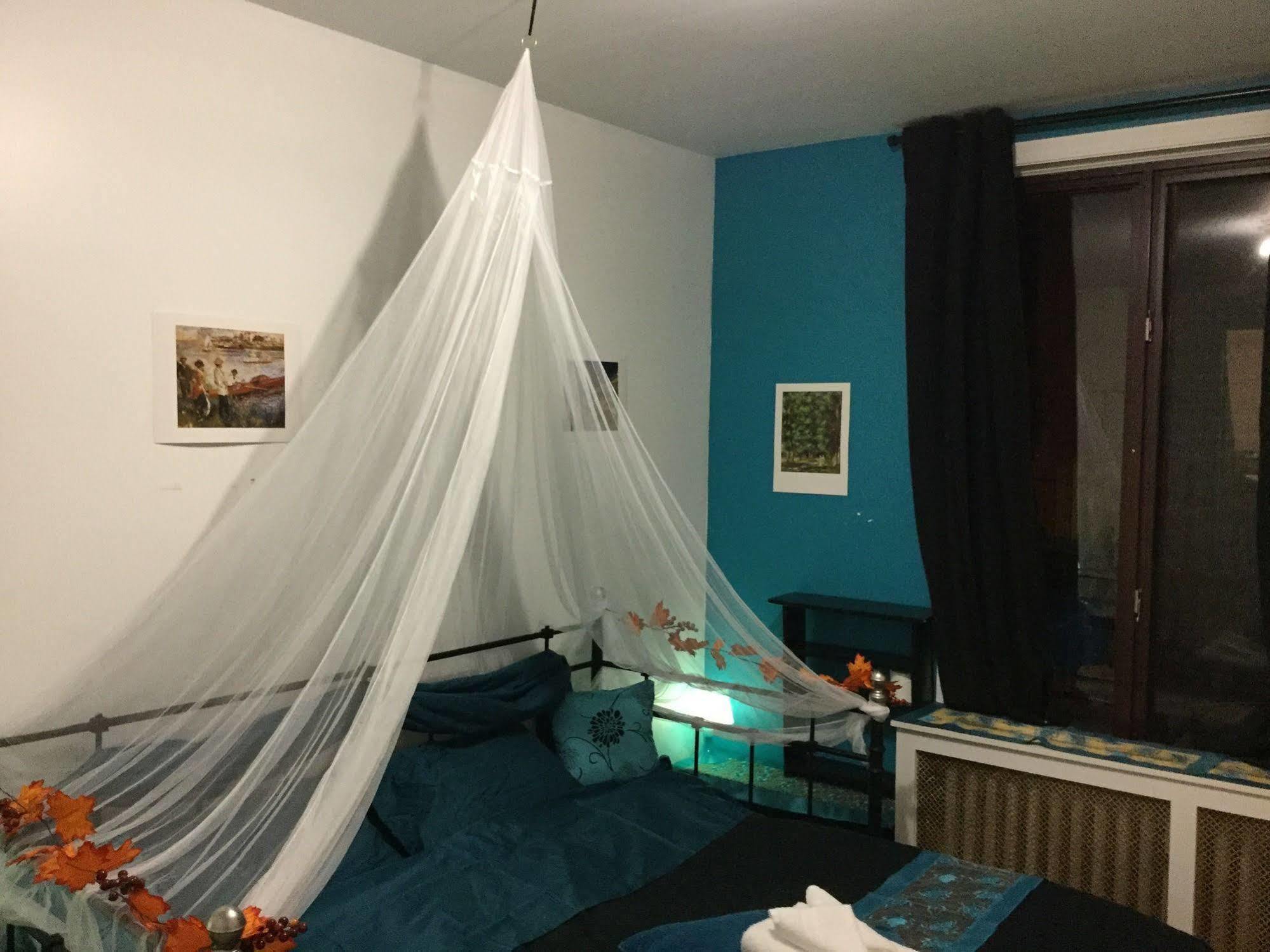 Auberge Reboot Hostel مونتريال المظهر الخارجي الصورة