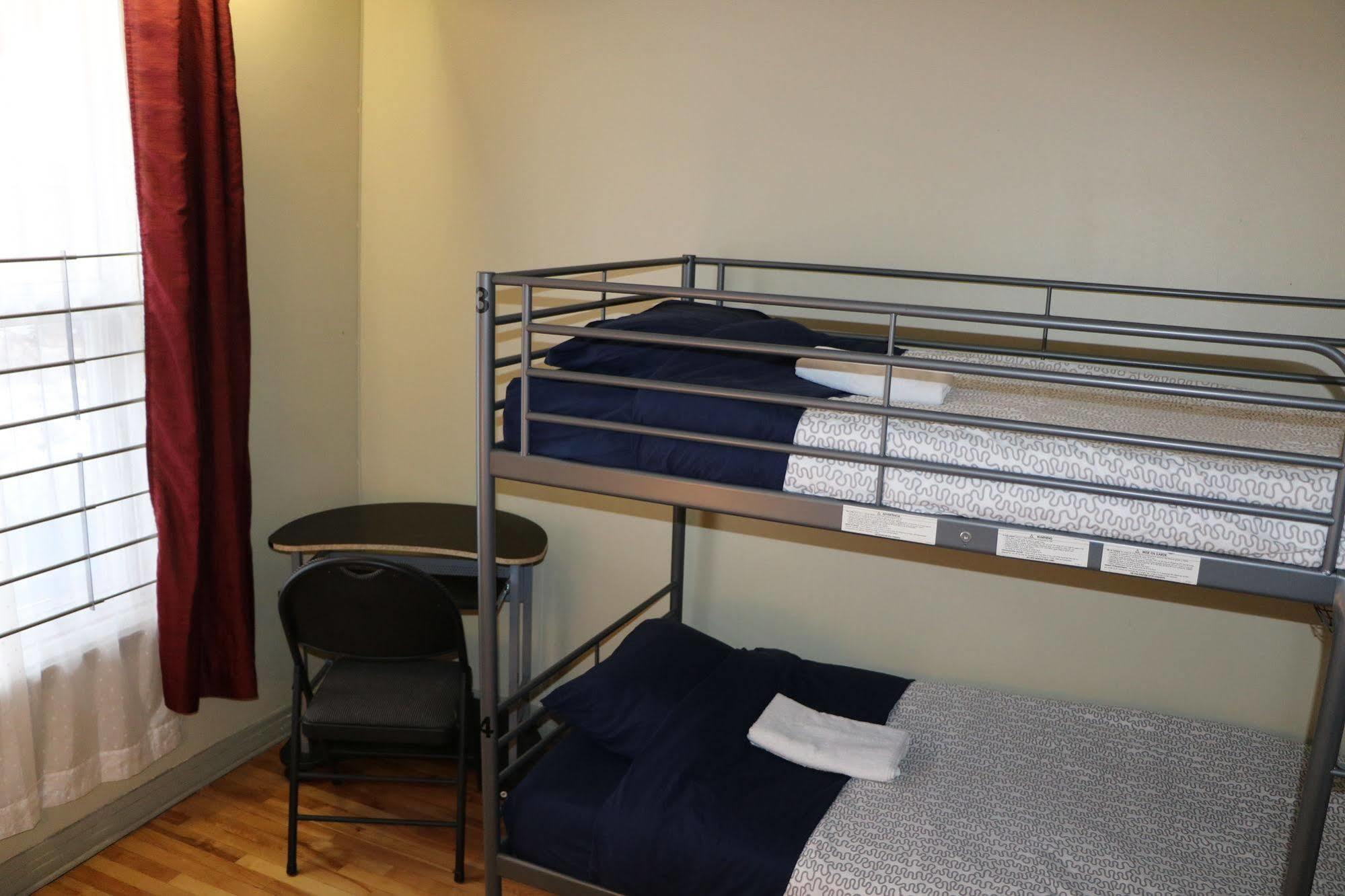 Auberge Reboot Hostel مونتريال المظهر الخارجي الصورة