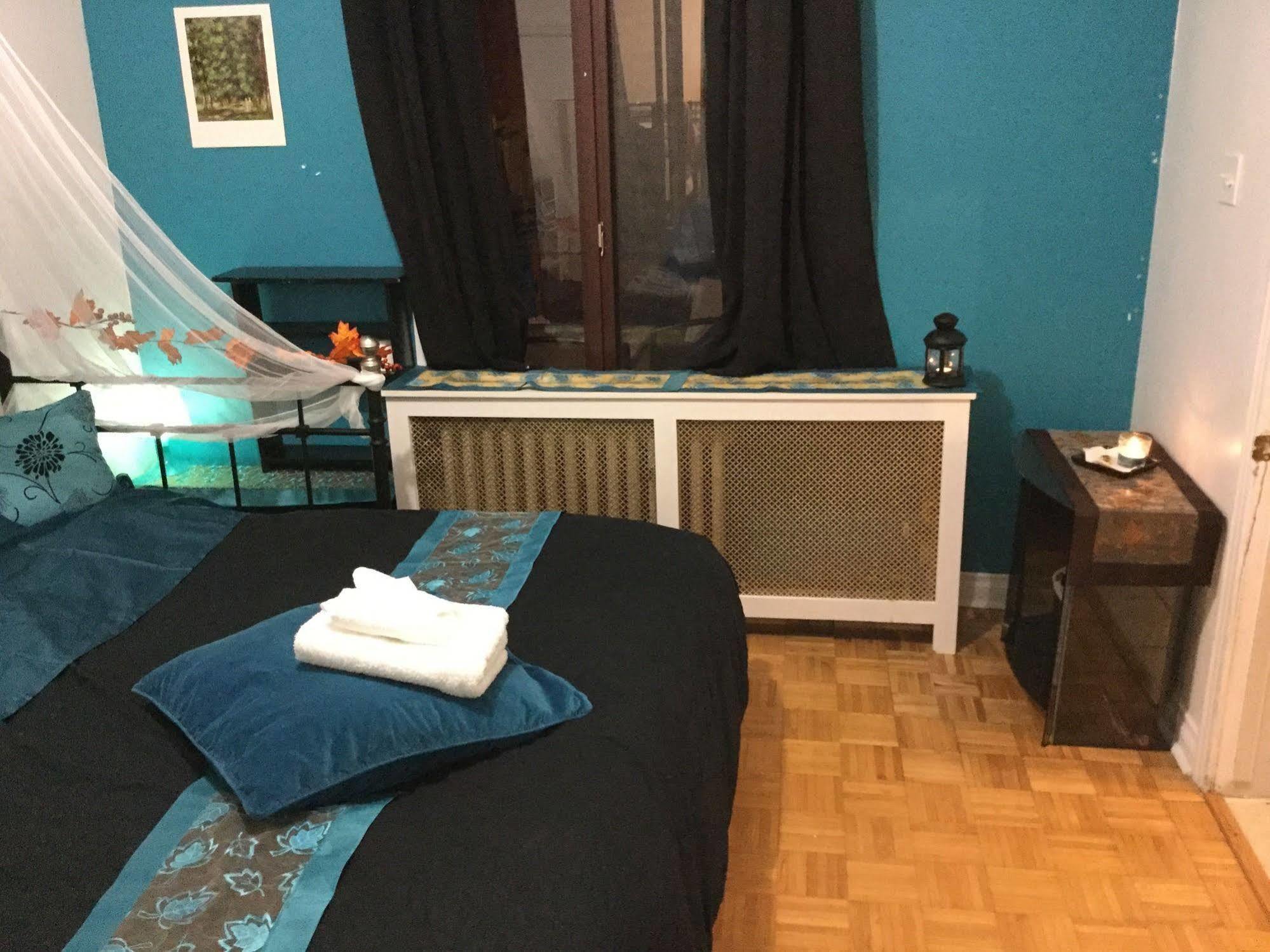 Auberge Reboot Hostel مونتريال المظهر الخارجي الصورة