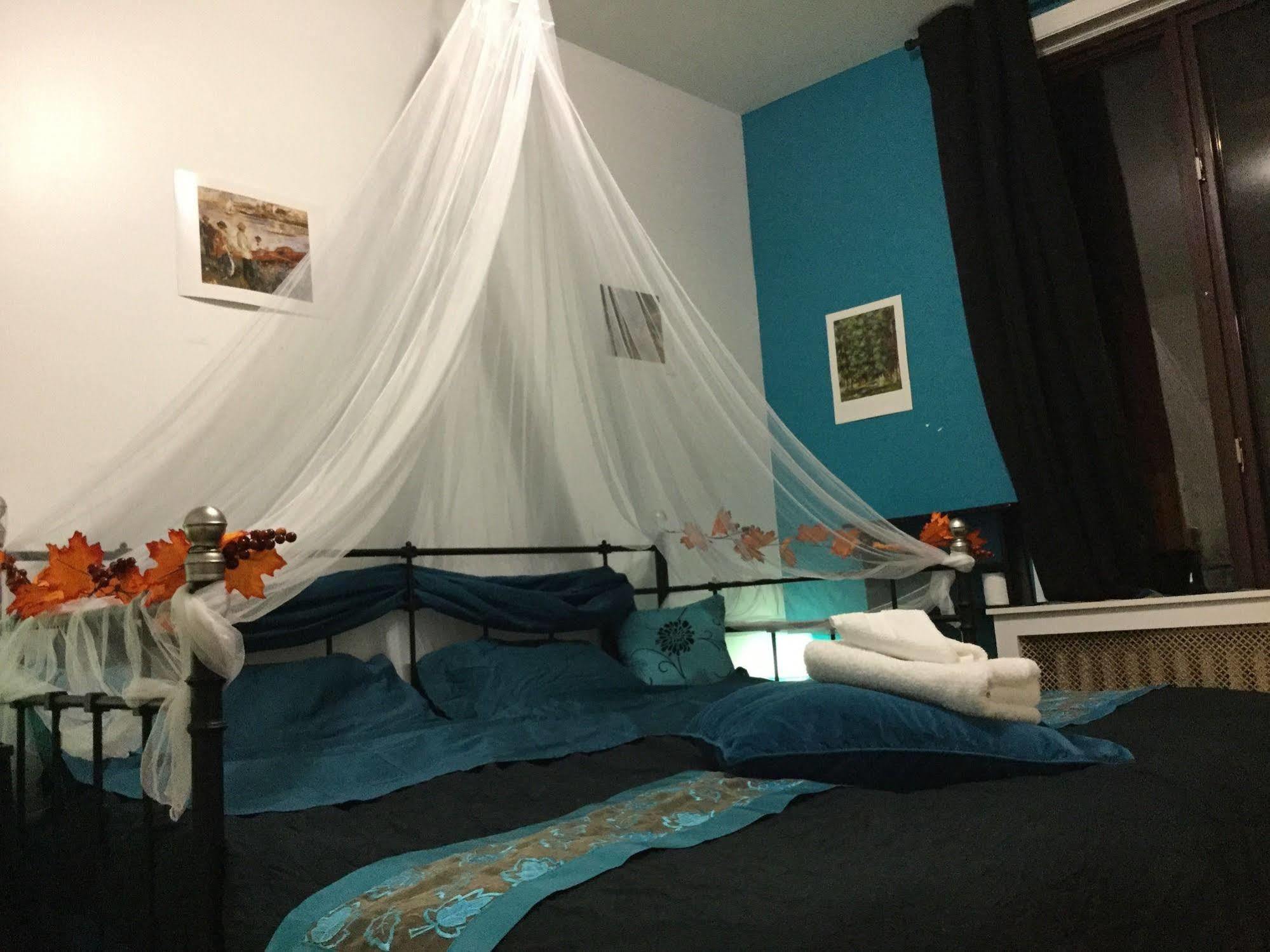 Auberge Reboot Hostel مونتريال المظهر الخارجي الصورة